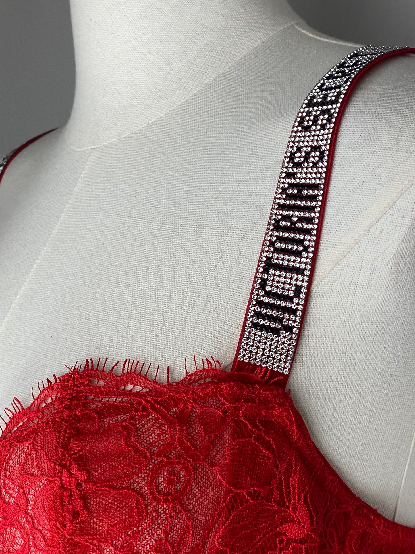 36D. Very Sexy push-up.