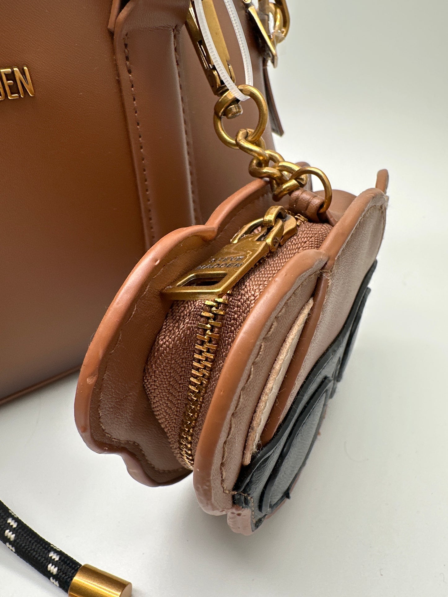 Steve Madden Bthorne Nutshell Crossbody