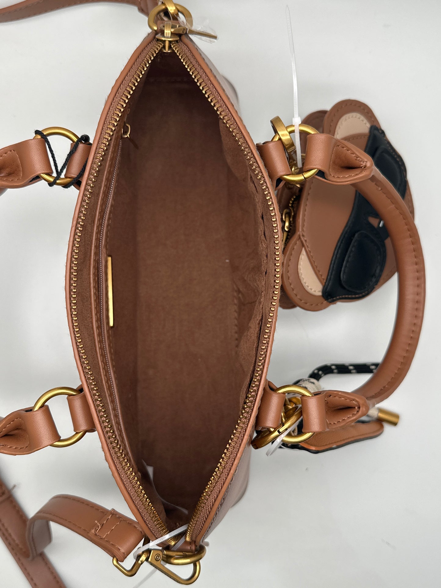 Steve Madden Bthorne Nutshell Crossbody