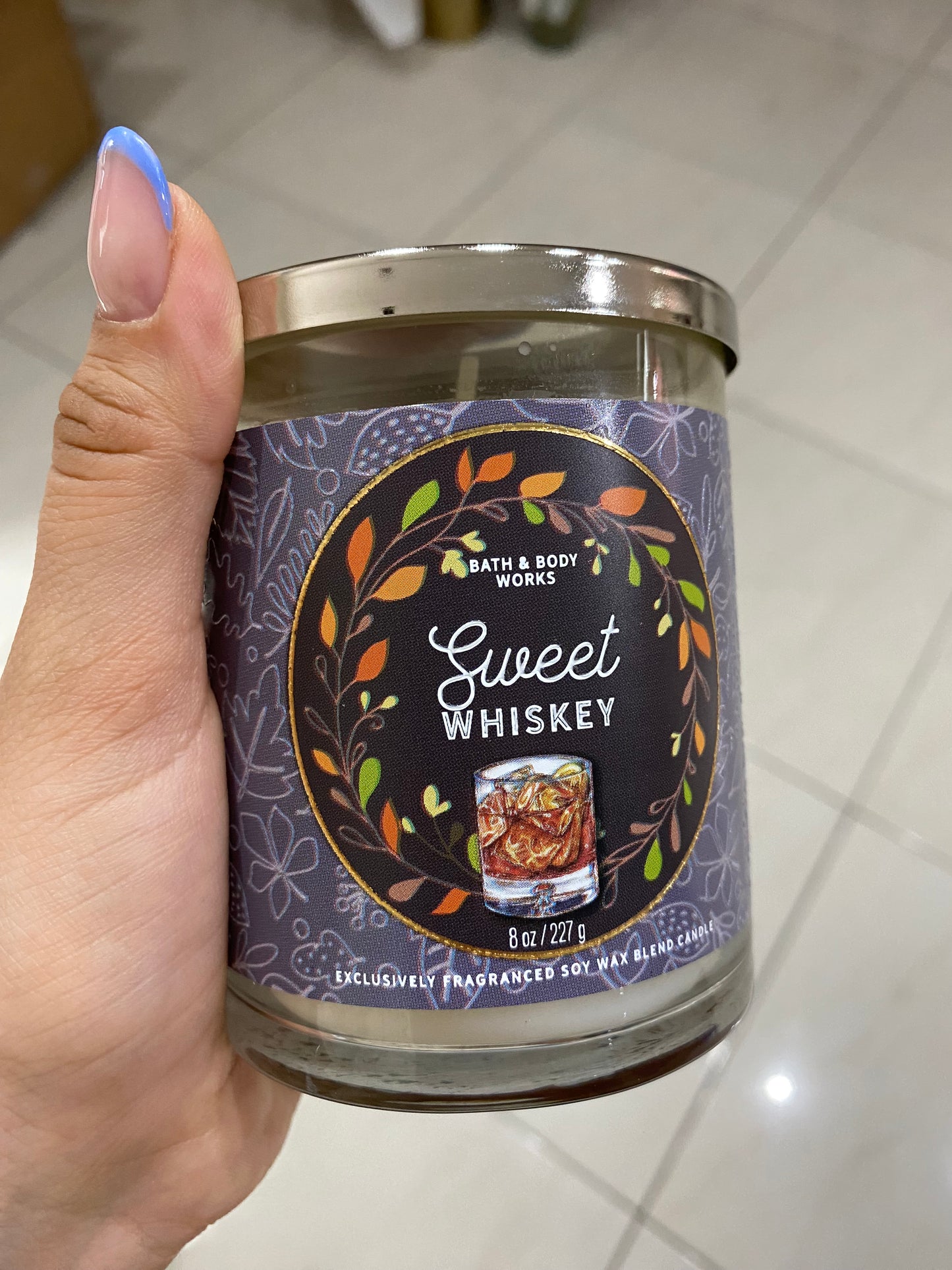 Sweet whiskey vela mediana bath and body