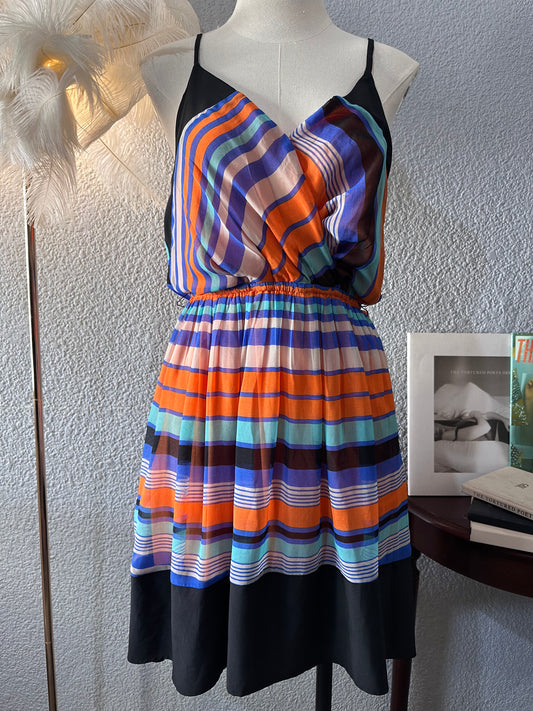 Vestido corto, talla 5 (Chico)