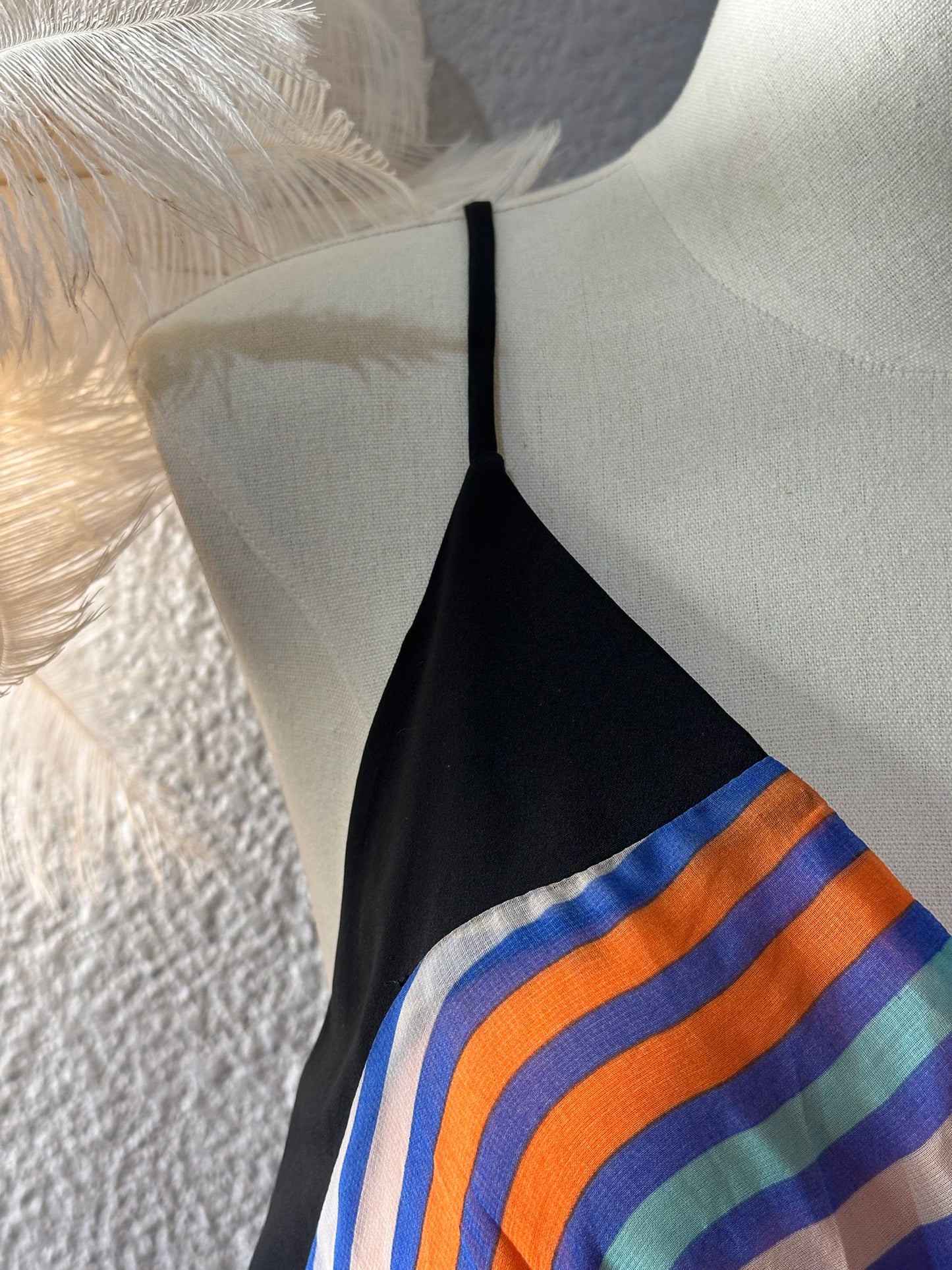 Vestido corto, talla 5 (Chico)